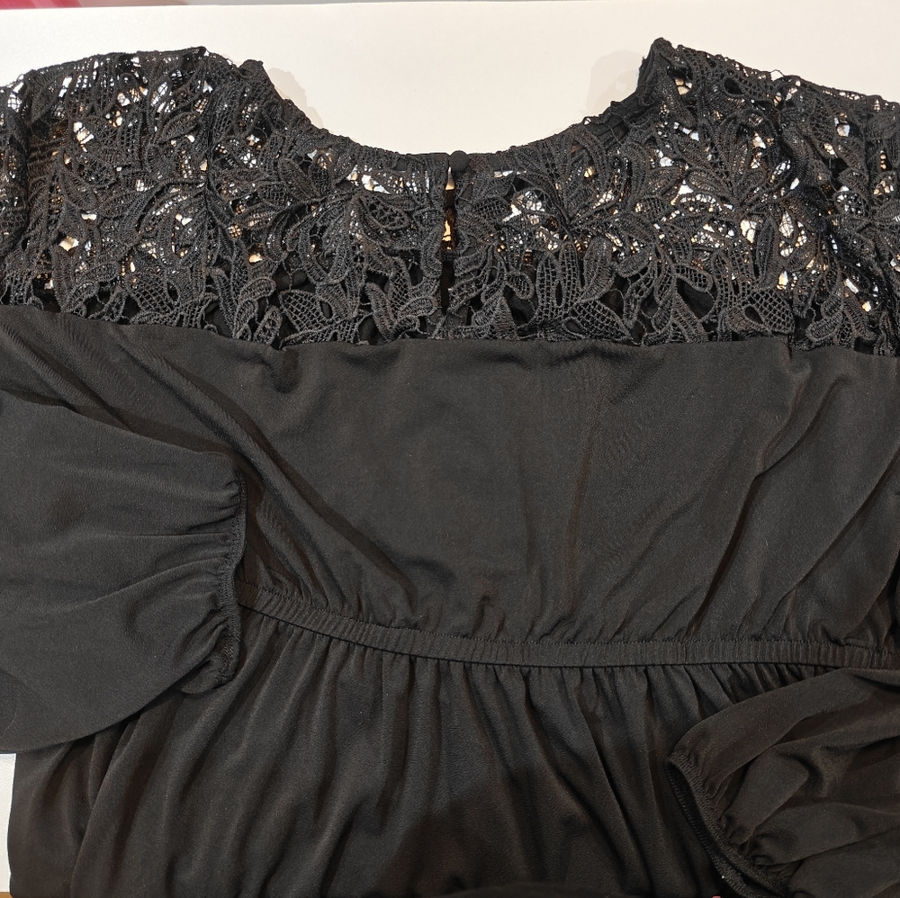 Torrid Long Sleeve Lace Top - Picture 2 of 7